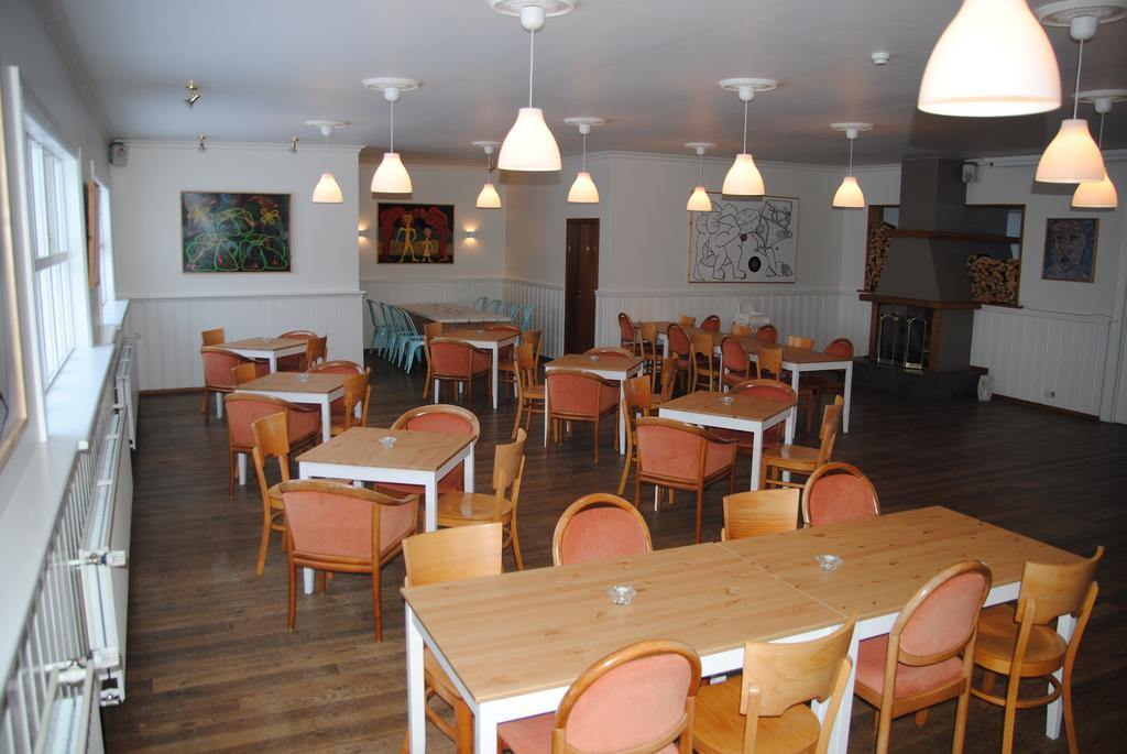 Hotel Sveinbjarnargerdi Svalbarthseyri Esterno foto