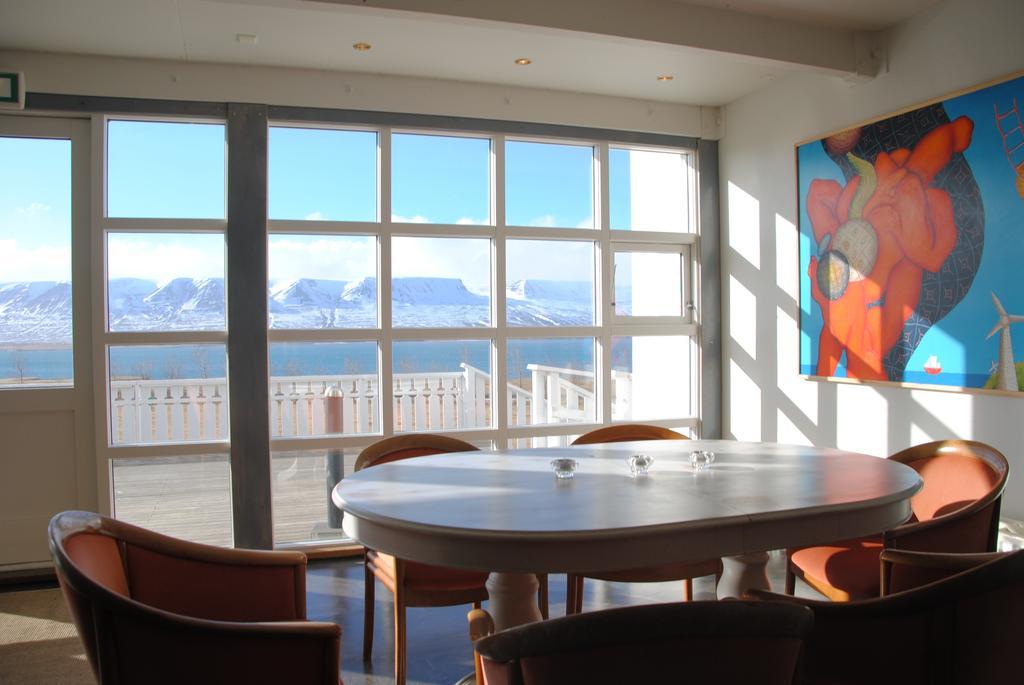 Hotel Sveinbjarnargerdi Svalbarthseyri Esterno foto