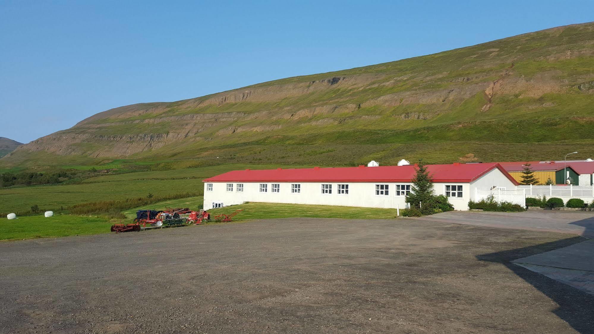 Hotel Sveinbjarnargerdi Svalbarthseyri Esterno foto