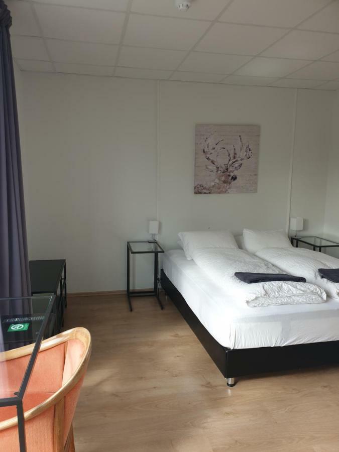 Hotel Sveinbjarnargerdi Svalbarthseyri Esterno foto